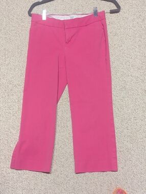 crown & ivy Hot Pink Capris Crop Pants